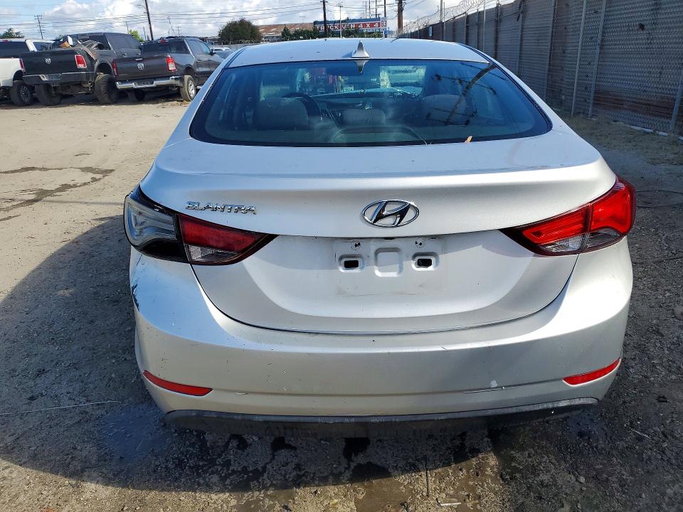 52417296 :رقم المزاد ، 5NPDH4AE5FH597623 vin ، 2015 Hyundai Elantra مزاد بيع