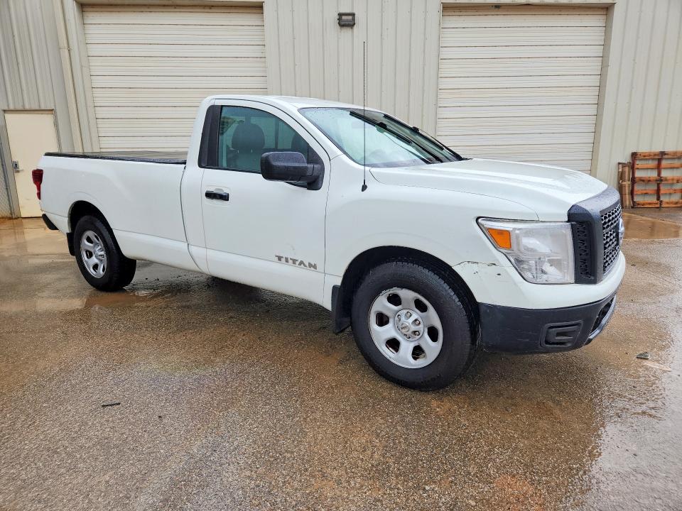 52826386 :رقم المزاد ، 1N6AA1R78HN571688 vin ، 2017 Nissan Titan مزاد بيع
