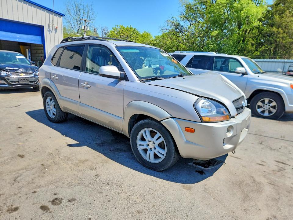 2006 Hyundai Tucson მანქანა იყიდება აუქციონზე, vin: KM8JN72D26U313417, აუქციონის ნომერი: 52378796