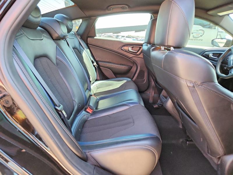 2015 Chrysler 200 მანქანა იყიდება აუქციონზე, vin: 1C3CCCBBXFN754558, აუქციონის ნომერი: 53453956