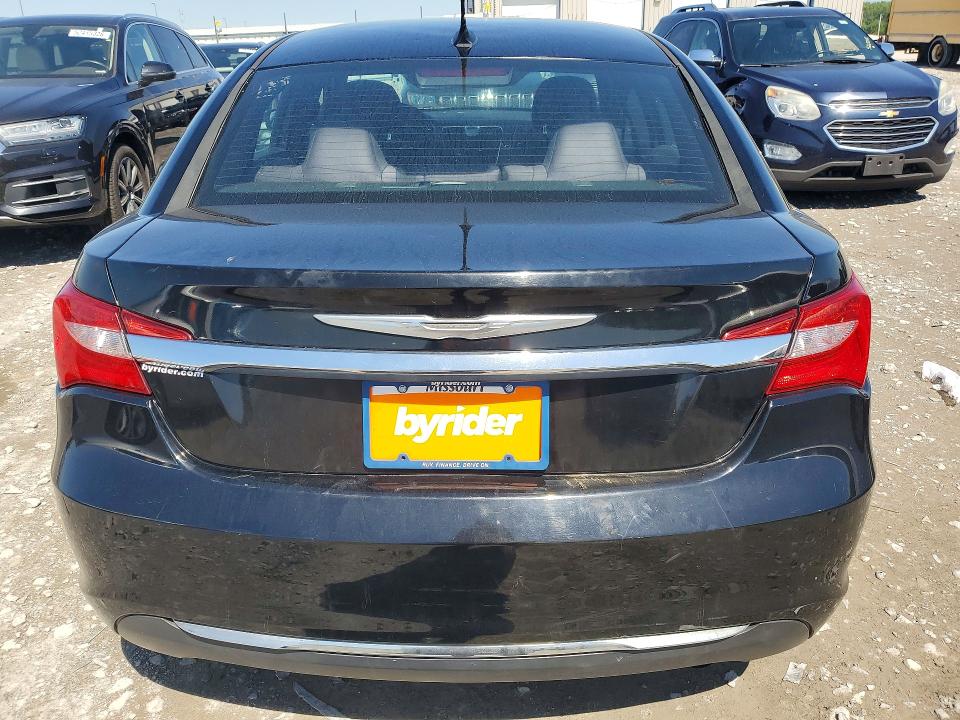 Продажа на аукционе авто 2014 Chrysler 200, vin: 1C3CCBAB7EN146488, номер лота: 52665306