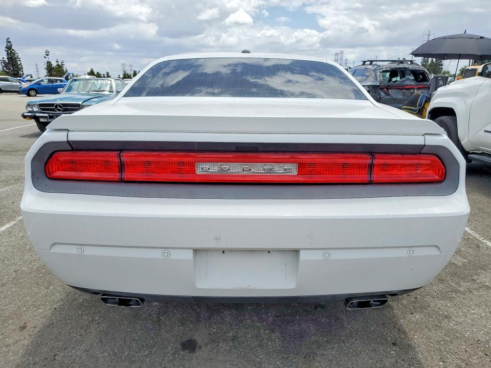 53295486 :رقم المزاد ، 2C3CDYAG7EH105234 vin ، 2014 Dodge Challenger مزاد بيع