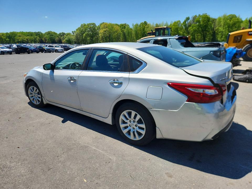 2017 Nissan Altima მანქანა იყიდება აუქციონზე, vin: 1N4AL3AP3HC496811, აუქციონის ნომერი: 52229256
