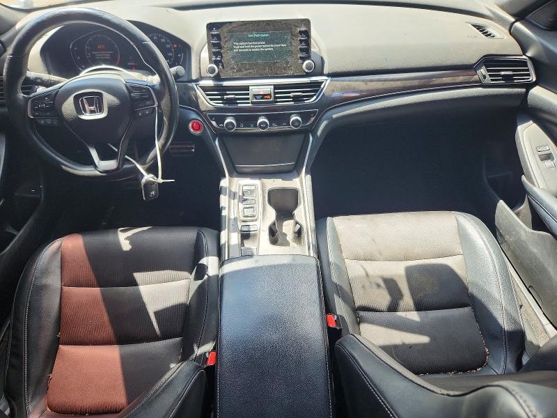 53125916 :رقم المزاد ، 1HGCV2F3XJA047741 vin ، 2018 Honda Accord مزاد بيع