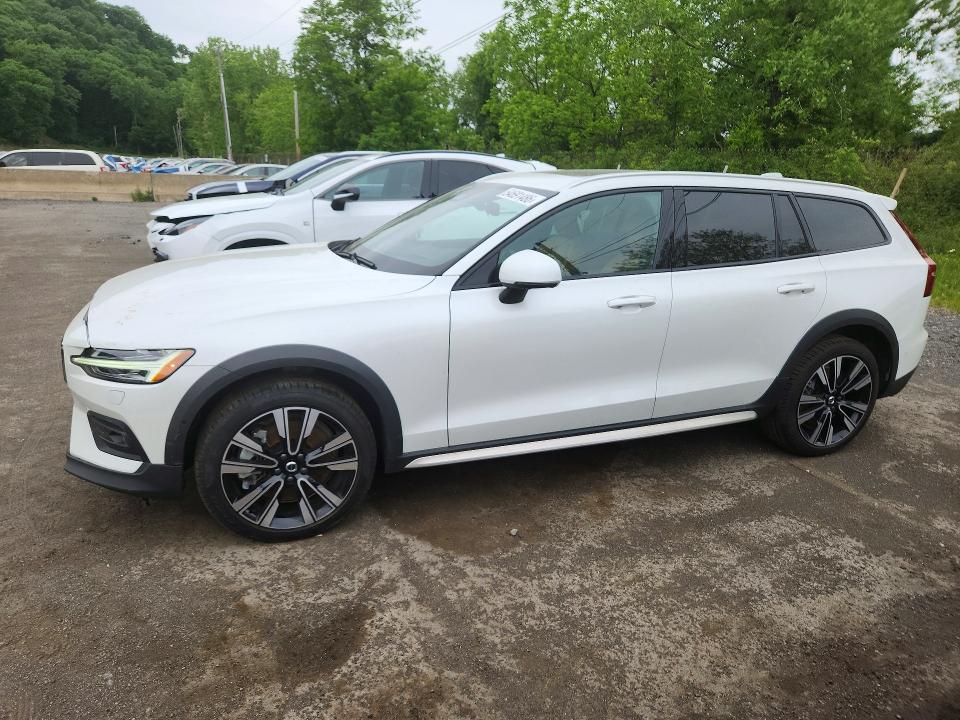 Aukcja sprzedaży 2026 Volvo V60 Cross Country, vin: YV4L12WL1T2170414, numer aukcji: 54691486