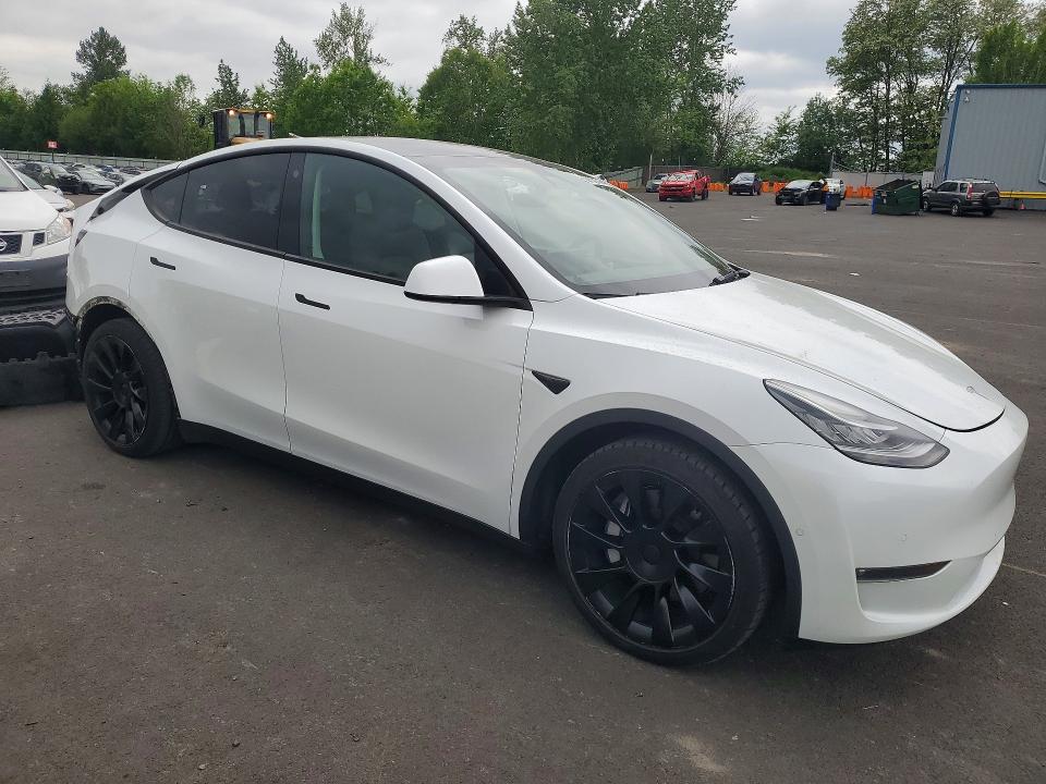 52705136 :رقم المزاد ، 5YJYGAEE0MF232081 vin ، 2021 Tesla Model Y مزاد بيع