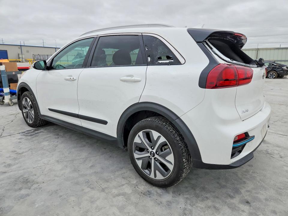 51911206 :رقم المزاد ، KNDCC3LGXM5104048 vin ، 2021 Kia Niro مزاد بيع