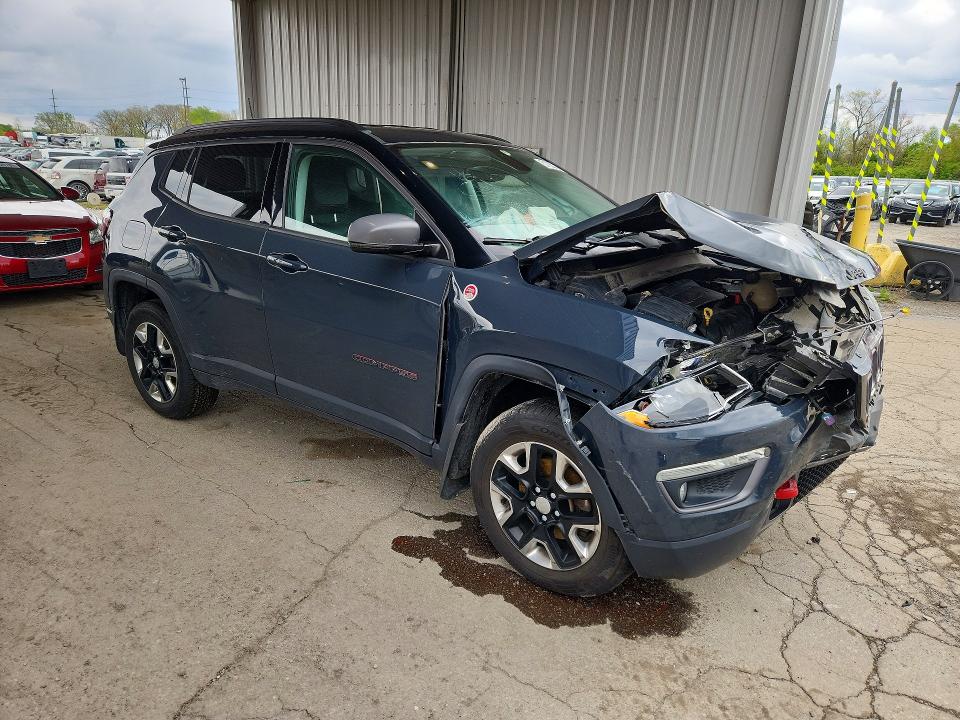 2017 Jeep Compass მანქანა იყიდება აუქციონზე, vin: 3C4NJDDBXHT597551, აუქციონის ნომერი: 51283236