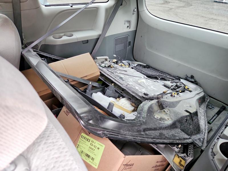 2012 Toyota Sienna მანქანა იყიდება აუქციონზე, vin: 5TDKK3DC4CS217870, აუქციონის ნომერი: 53376236