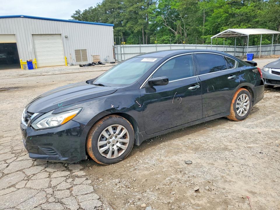52883006 :رقم المزاد ، 1N4AL3AP2JC156300 vin ، 2018 Nissan Altima مزاد بيع