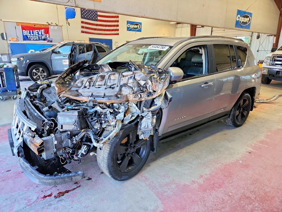 54464766 :رقم المزاد ، 1C4NJDEB2GD698067 vin ، 2016 Jeep Compass مزاد بيع