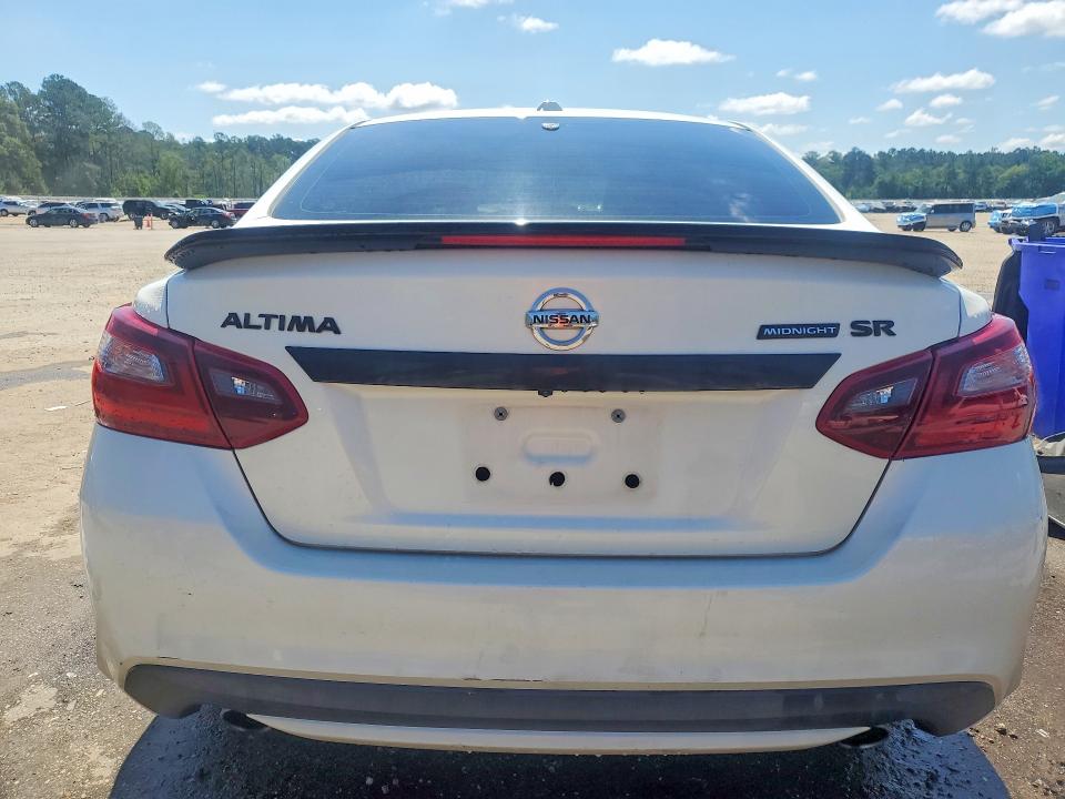 54353286 :رقم المزاد ، 1N4AL3AP5JC290797 vin ، 2018 Nissan Altima مزاد بيع