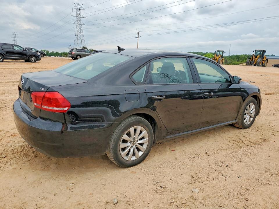 Продаж на аукціоні авто 2015 Volkswagen Passat, vin: 1VWAT7A37FC011224, номер лоту: 52752786