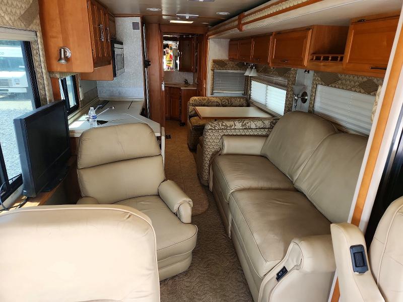 Продаж на аукціоні авто 2005 Winnebago Journey, vin: 4UZAAHDC15CN76315, номер лоту: 54921296