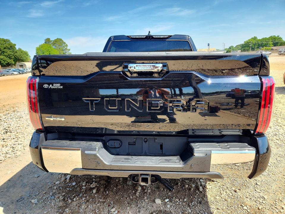 Продаж на аукціоні авто 2024 Toyota Tundra, vin: 5TFMC5DB3RX082702, номер лоту: 52247156