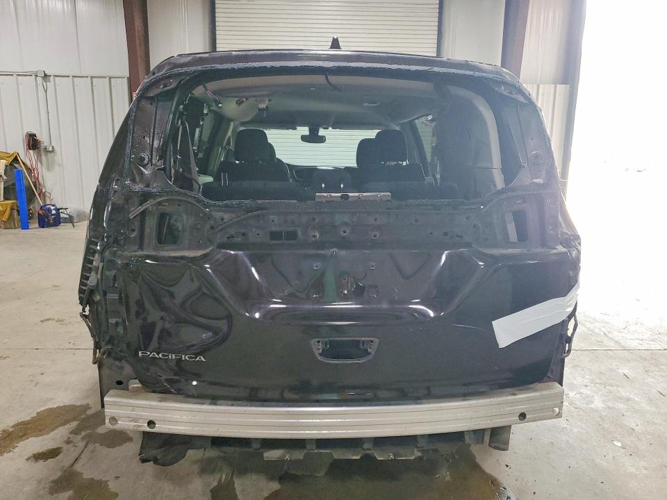 52059006 :رقم المزاد ، 2C4RC1FG1JR279152 vin ، 2018 Chrysler Pacifica مزاد بيع