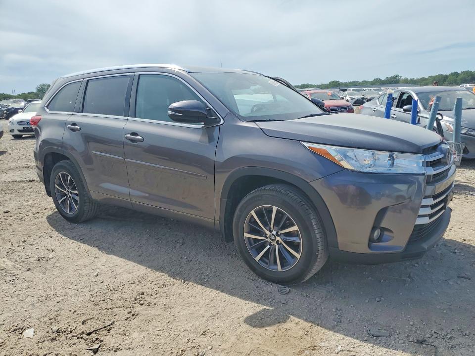 Aukcja sprzedaży 2018 Toyota Highlander, vin: 5TDJZRFH6JS529673, numer aukcji: 52069126