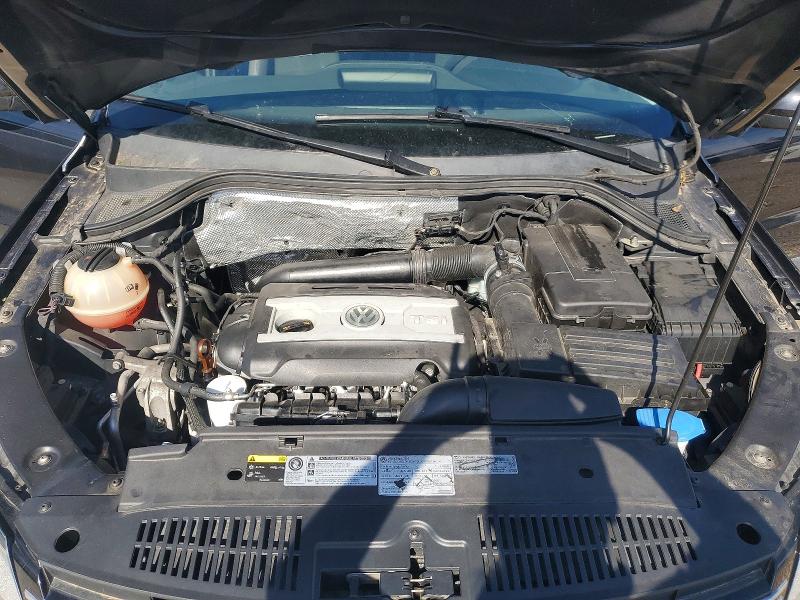 52571046 :رقم المزاد ، WVGAV7AXXHK001419 vin ، 2017 Volkswagen Tiguan مزاد بيع