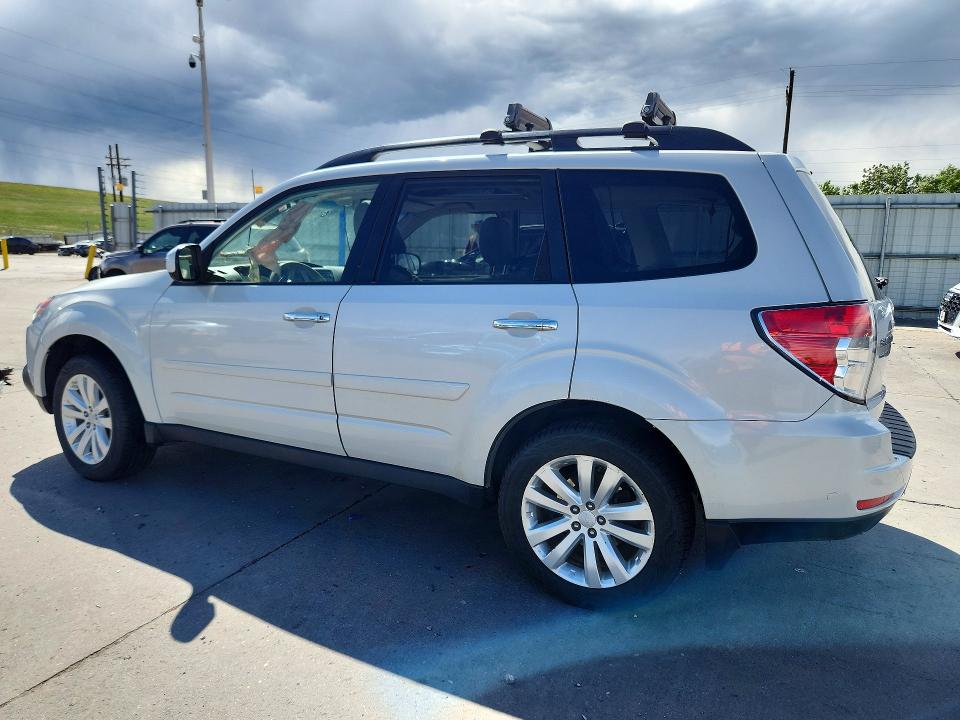 2013 Subaru Forester მანქანა იყიდება აუქციონზე, vin: JF2SHADC6DG435647, აუქციონის ნომერი: 54545476