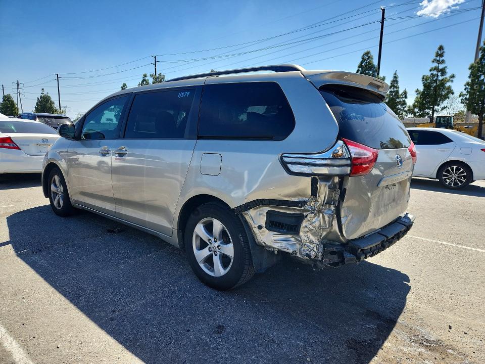 52964166 :رقم المزاد ، 5TDKK3DC6GS715073 vin ، 2016 Toyota Sienna مزاد بيع