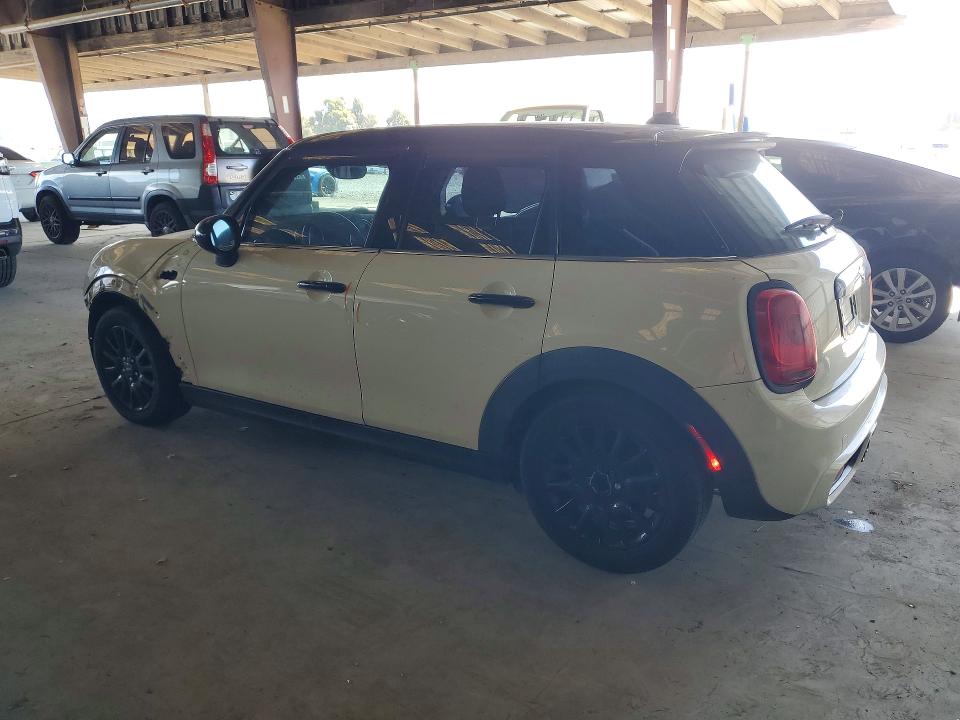 54864166 :رقم المزاد ، WMWXU3C50F2B56760 vin ، 2015 Mini Cooper مزاد بيع