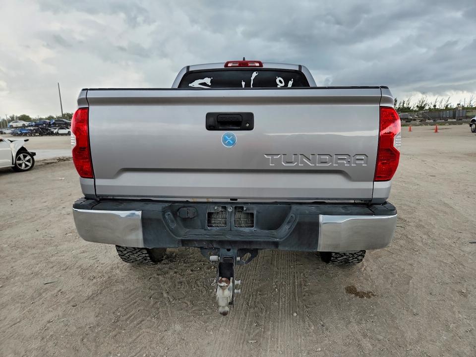 55428886 :رقم المزاد ، 5TFEY5F19LX263000 vin ، 2020 Toyota Tundra مزاد بيع