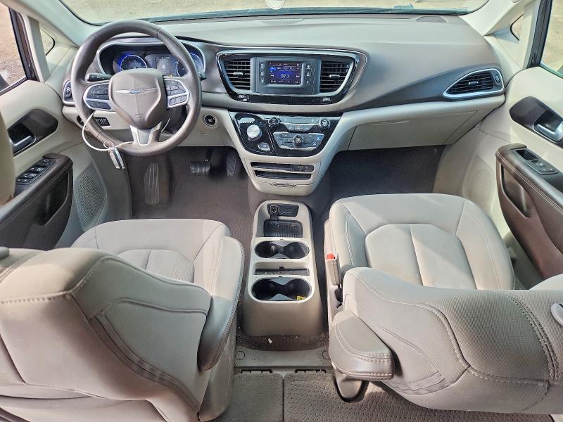 53036766 :رقم المزاد ، 2C4RC1CG8HR836895 vin ، 2017 Chrysler Pacifica مزاد بيع