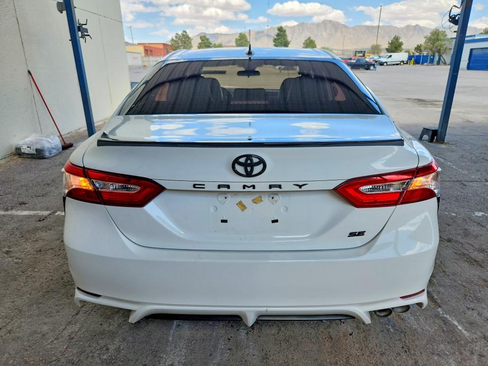 54702506 :رقم المزاد ، 4T1G11AK2LU397124 vin ، 2020 Toyota Camry مزاد بيع