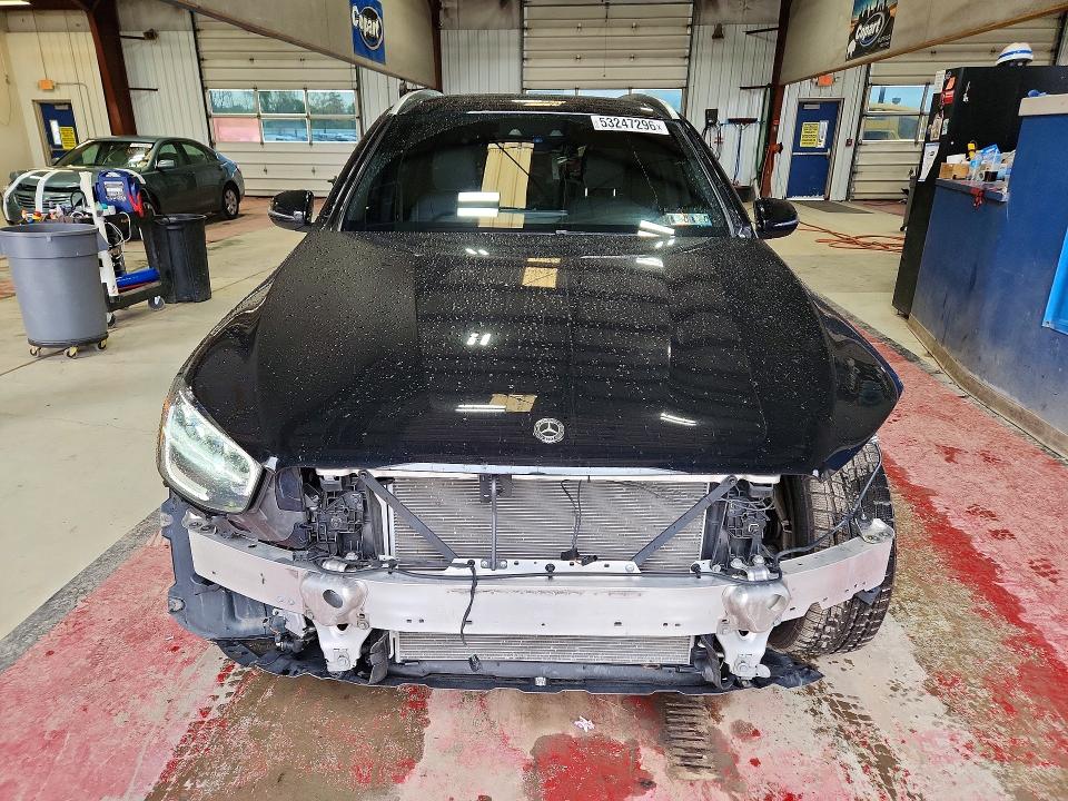 53247296 :رقم المزاد ، WDC0G8EB2LF682556 vin ، 2020 Mercedes-benz Glc مزاد بيع