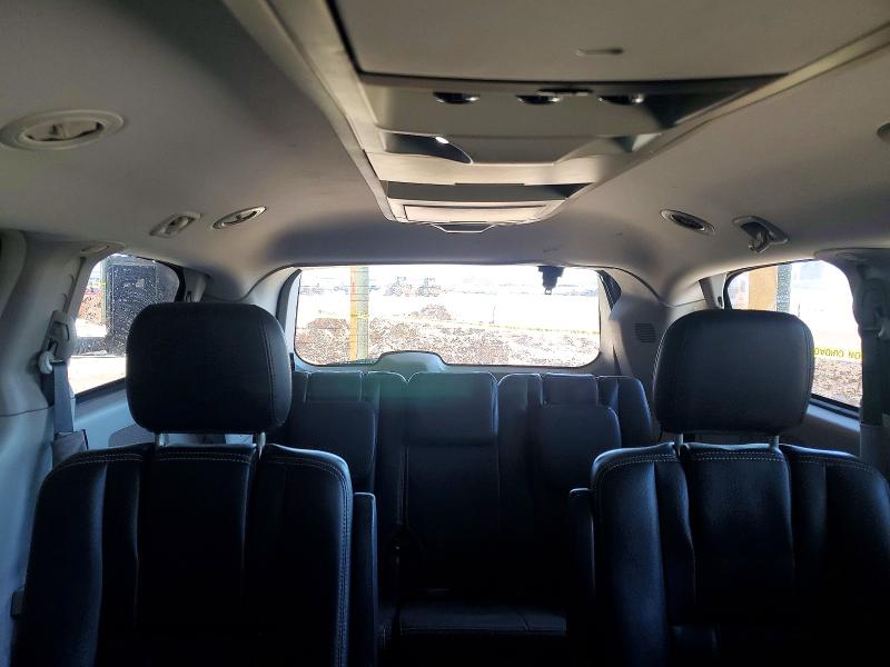 53121126 :رقم المزاد ، 2C4RC1BG5GR229224 vin ، 2016 Chrysler Town & Country مزاد بيع