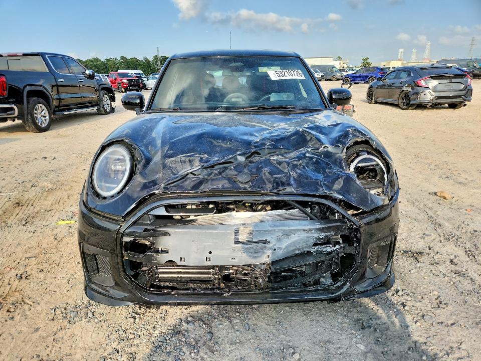 Продаж на аукціоні авто 2025 Mini Cooper, vin: WMW53GD04S2W65276, номер лоту: 53210726