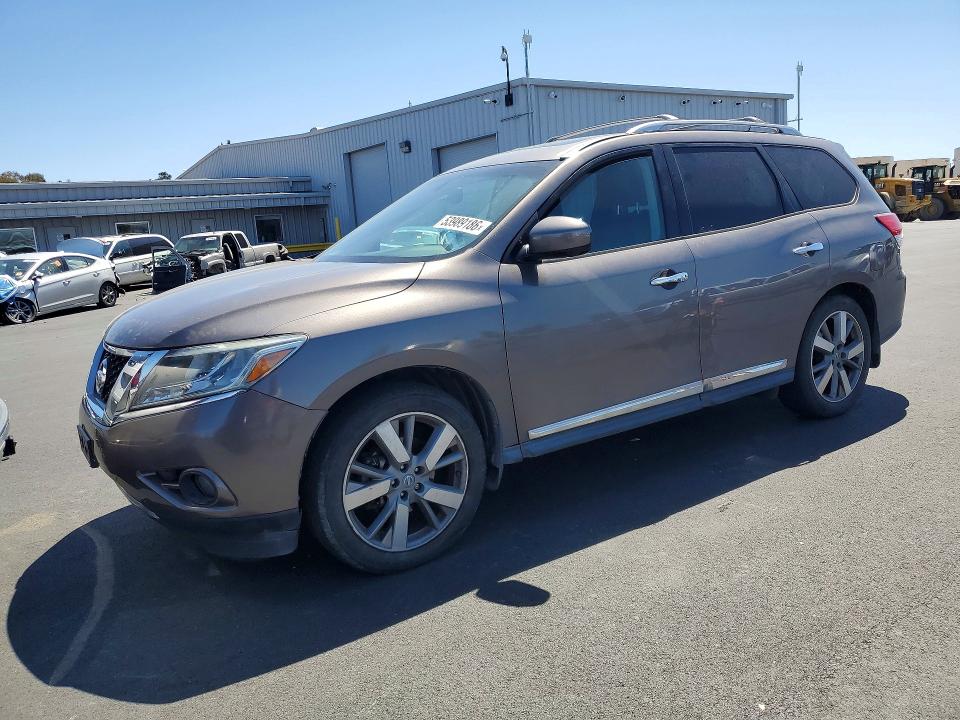2014 Nissan Pathfinder მანქანა იყიდება აუქციონზე, vin: 5N1AR2MN6EC621773, აუქციონის ნომერი: 53989186