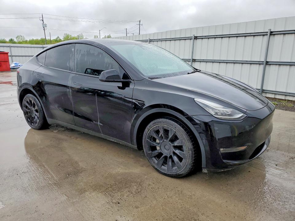 55254296 :رقم المزاد ، 7SAYGDEE4NF385486 vin ، 2022 Tesla Model Y مزاد بيع