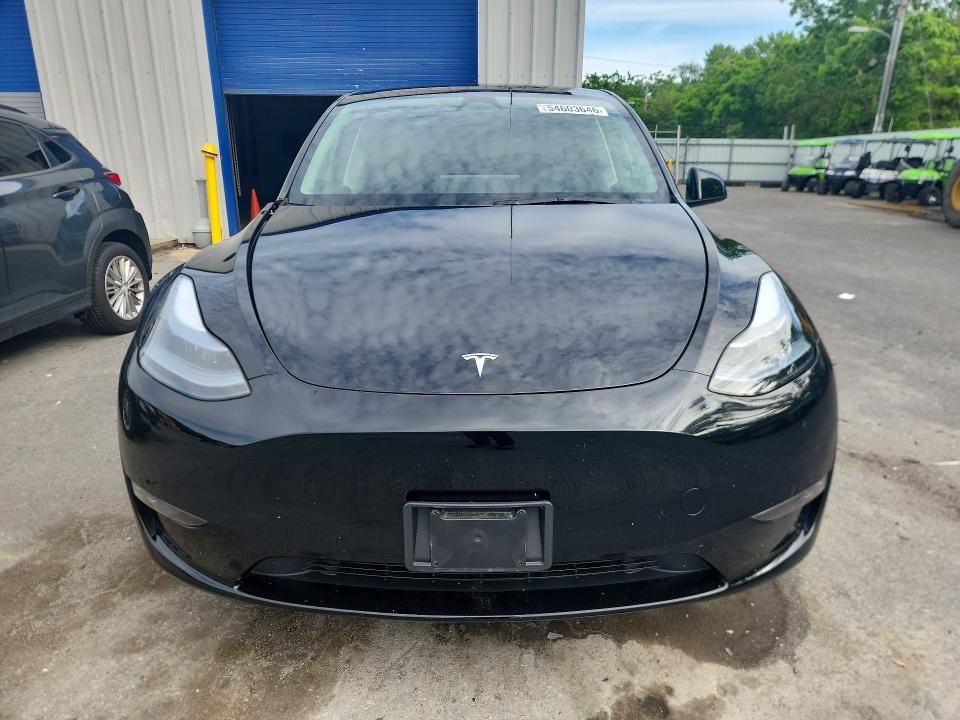 2025 Tesla Model Y მანქანა იყიდება აუქციონზე, vin: 7SAYGDEE3SF295290, აუქციონის ნომერი: 54603646