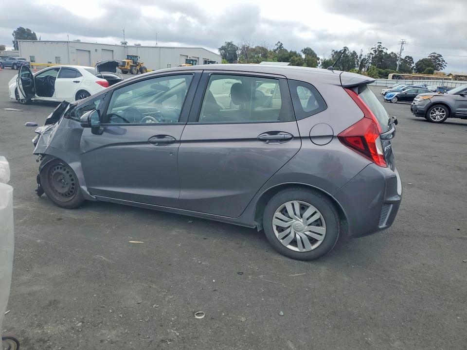 55379936 :رقم المزاد ، JHMGK5H56HS018457 vin ، 2017 Honda Fit مزاد بيع