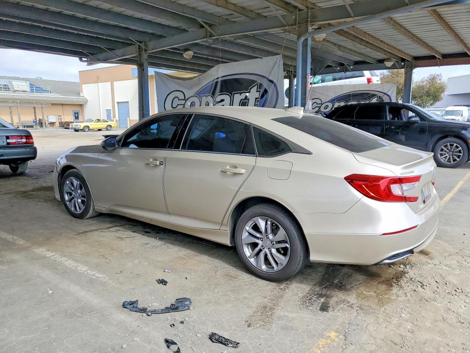 Продажа на аукционе авто 2018 Honda Accord, vin: 1HGCV1F14JA044567, номер лота: 53579336
