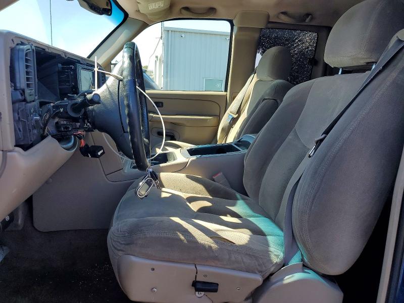 Продажа на аукционе авто 2004 Gmc New Sierra, vin: 2GTEC19T141373364, номер лота: 52932346