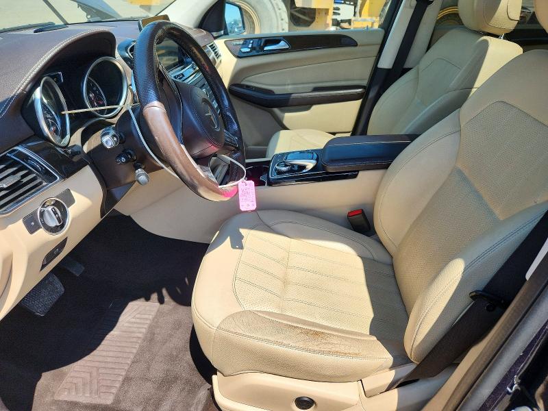 53636896 :رقم المزاد ، 4JGDF6EE8HA926283 vin ، 2017 Mercedes-benz Gls مزاد بيع