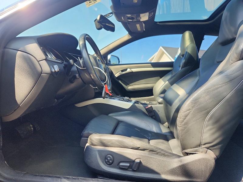 52678036 :رقم المزاد ، WAUCVAFR1CA005794 vin ، 2012 Audi S5 مزاد بيع