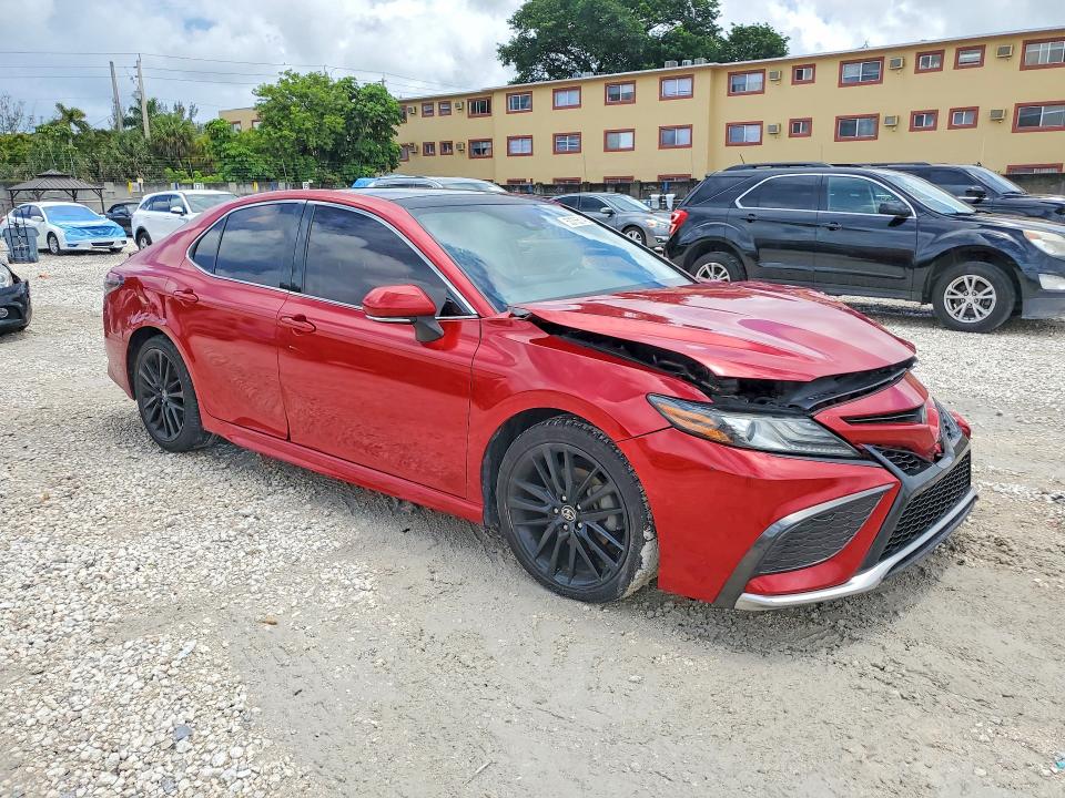53755146 :رقم المزاد ، 4T1K61AK9MU421030 vin ، 2021 Toyota Camry مزاد بيع