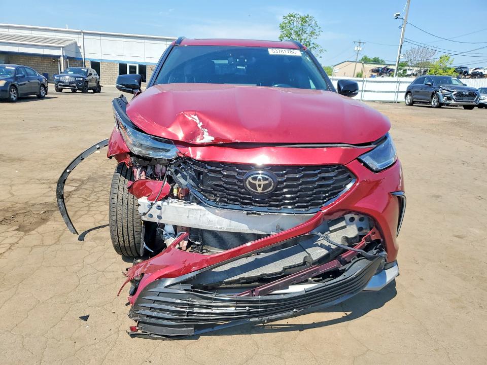 53781786 :رقم المزاد ، 5TDLZRBHXNS215898 vin ، 2022 Toyota Highlander مزاد بيع