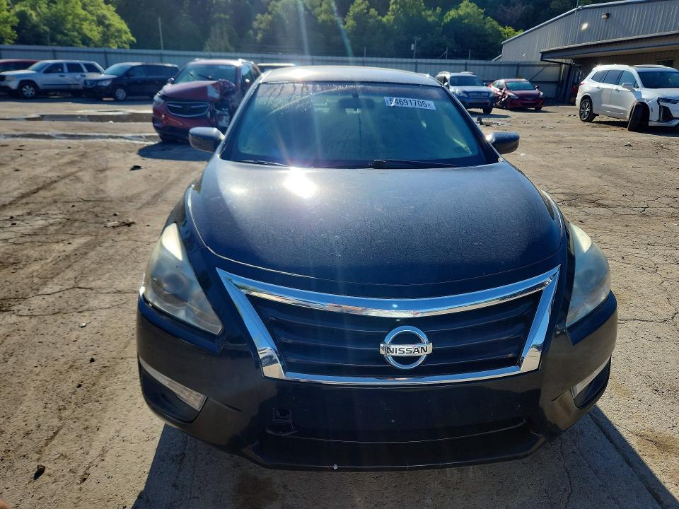 2015 Nissan Altima მანქანა იყიდება აუქციონზე, vin: 1N4AL3AP6FC261493, აუქციონის ნომერი: 54691706