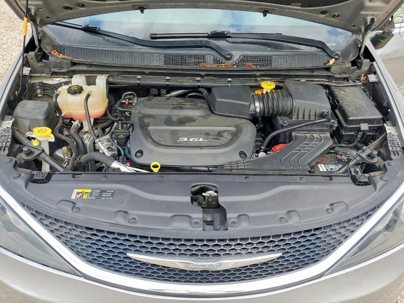 53443686 :رقم المزاد ، 2C4RC1DGXHR522907 vin ، 2017 Chrysler Pacifica مزاد بيع