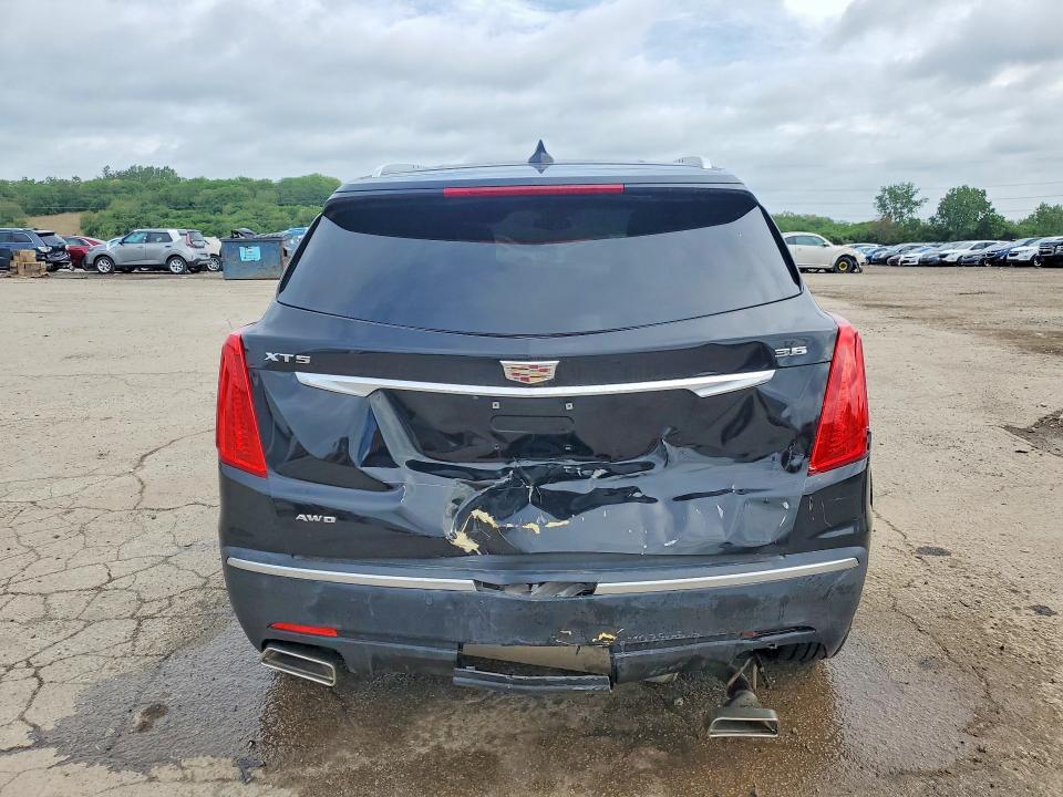 54309516 :رقم المزاد ، 1GYKNDRSXHZ233830 vin ، 2017 Cadillac Xt5 مزاد بيع