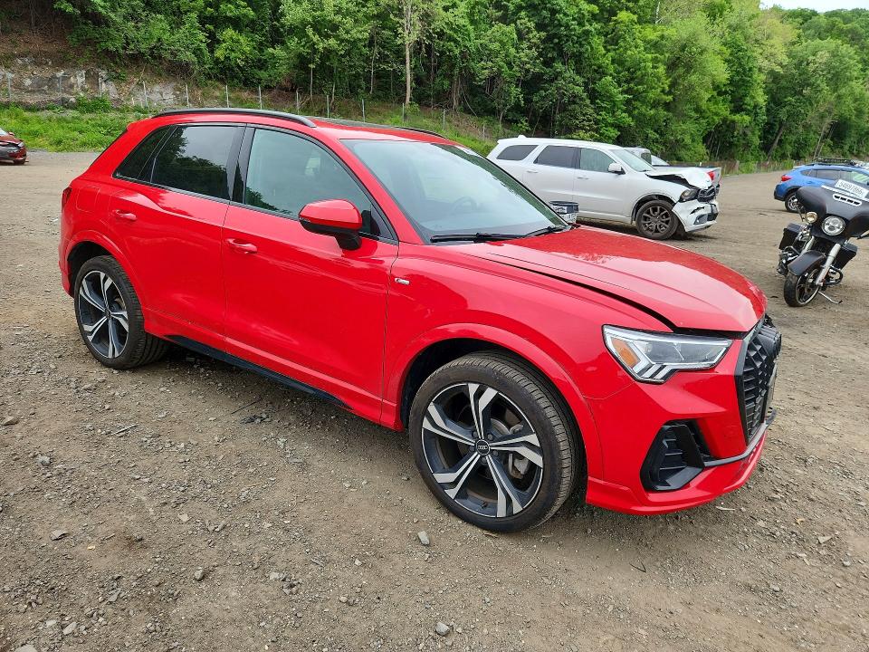 54017336 :رقم المزاد ، WA1EECF30P1050230 vin ، 2023 Audi Q3 مزاد بيع