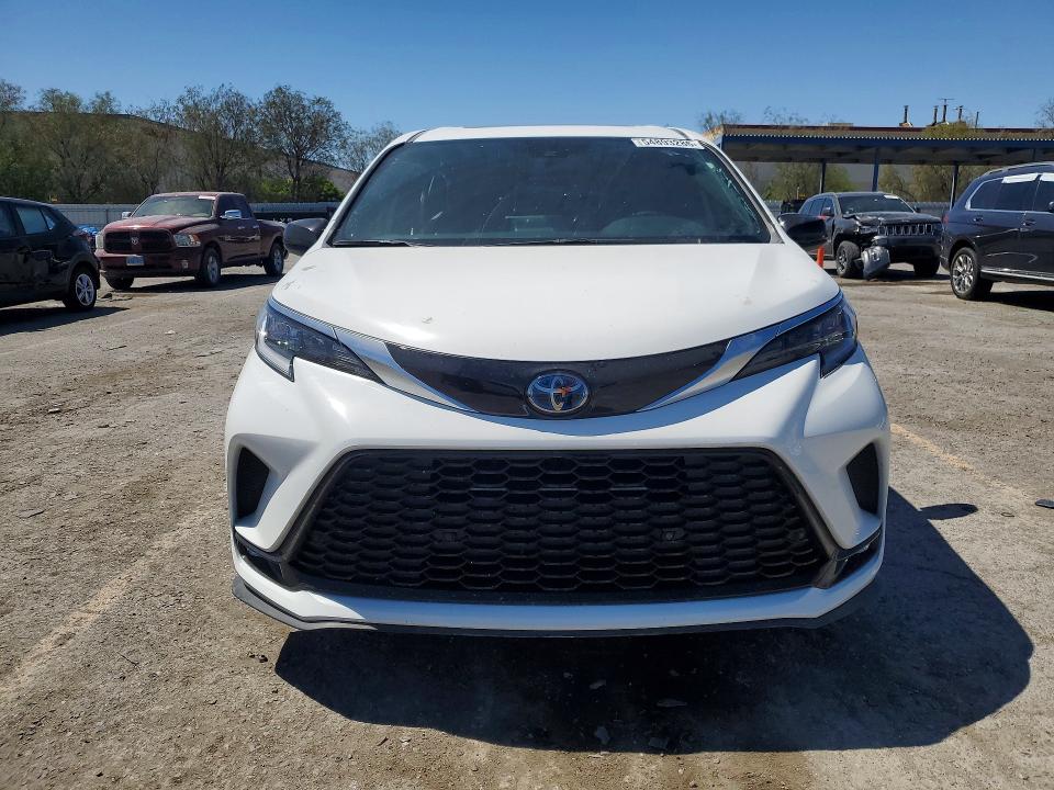 54893286 :رقم المزاد ، 5TDDSKFC1NS057496 vin ، 2022 Toyota Sienna مزاد بيع