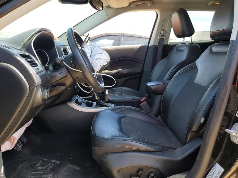 53142116 :رقم المزاد ، 3C4NJDBB9JT116892 vin ، 2018 Jeep Compass مزاد بيع