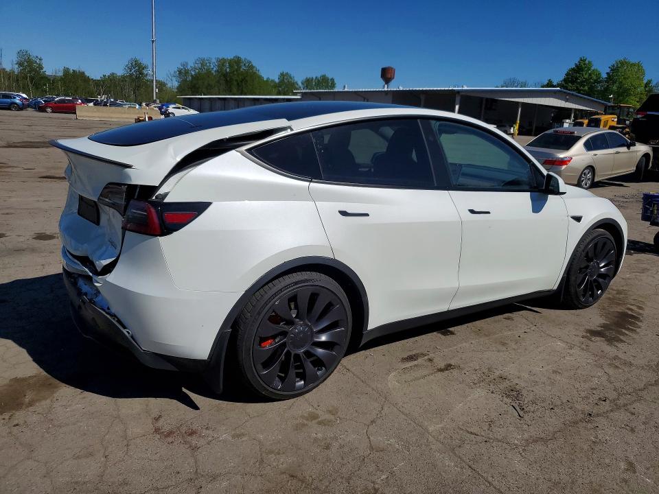 53173326 :رقم المزاد ، 7SAYGDEFXPF911566 vin ، 2023 Tesla Model Y مزاد بيع