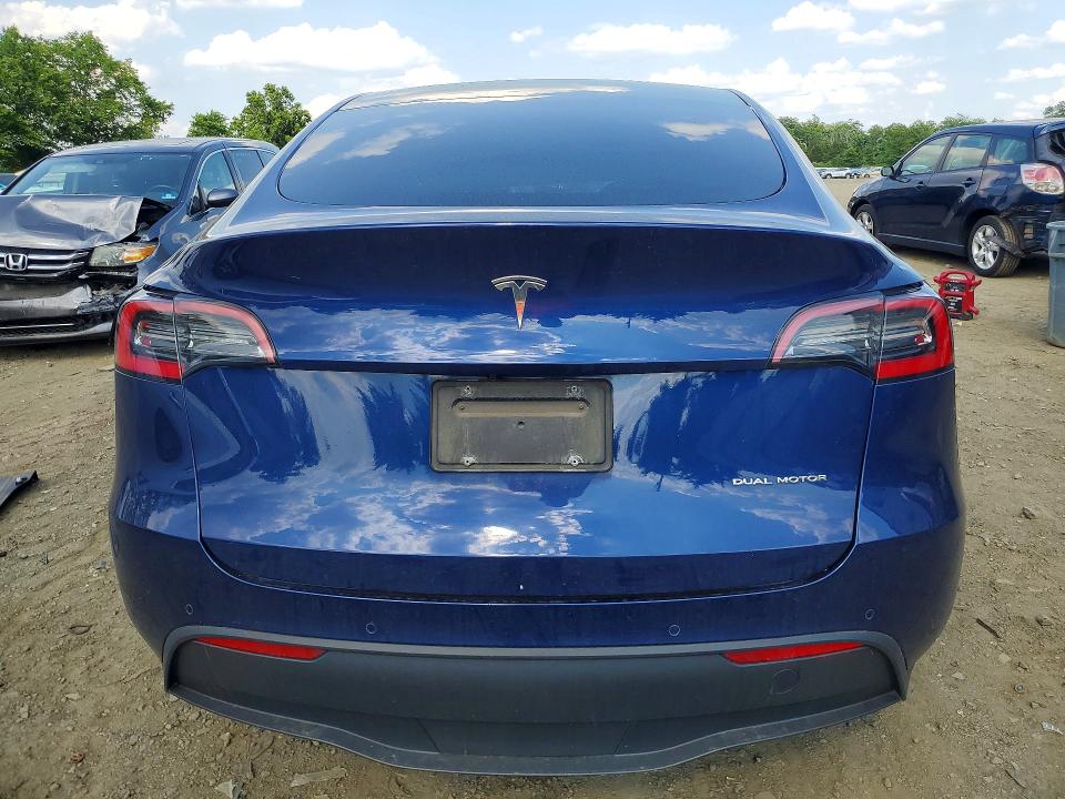 54261966 :رقم المزاد ، 5YJYGDEE2MF061593 vin ، 2021 Tesla Model Y مزاد بيع