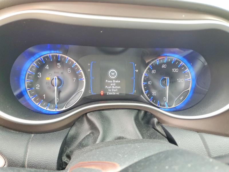 53378066 :رقم المزاد ، 2C4RC1DG2LR264567 vin ، 2020 Chrysler Voyager مزاد بيع